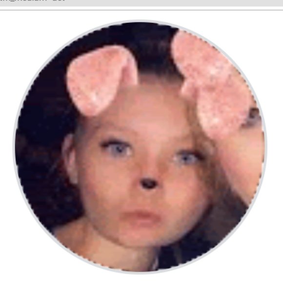 Meet your Posher, Haley - Picture 1 of 8